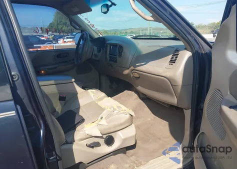 2001 Ford F-150 King Ranch Edition/Lariat/Xlt from USA, damaged, VIN 1FTRW08L61KF52824